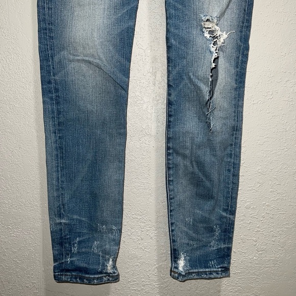 Madewell 9" High Rise Skinny Distressed Jeans - Picture 3 of 9